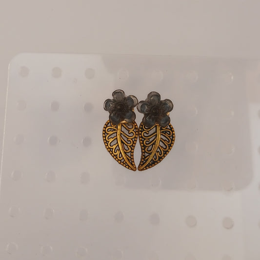 Metal Leaf Studs